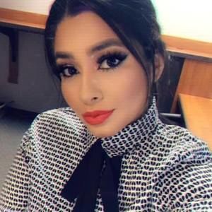 Meet your Posher, Cristina